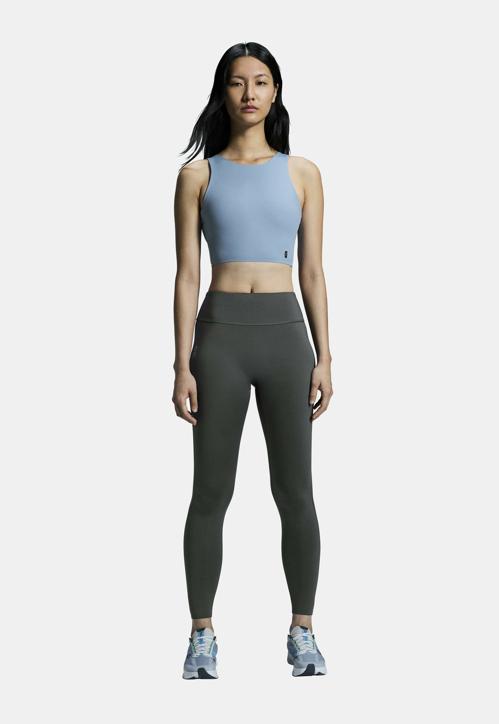 CORE 2-IN-1 CROP   Media 1