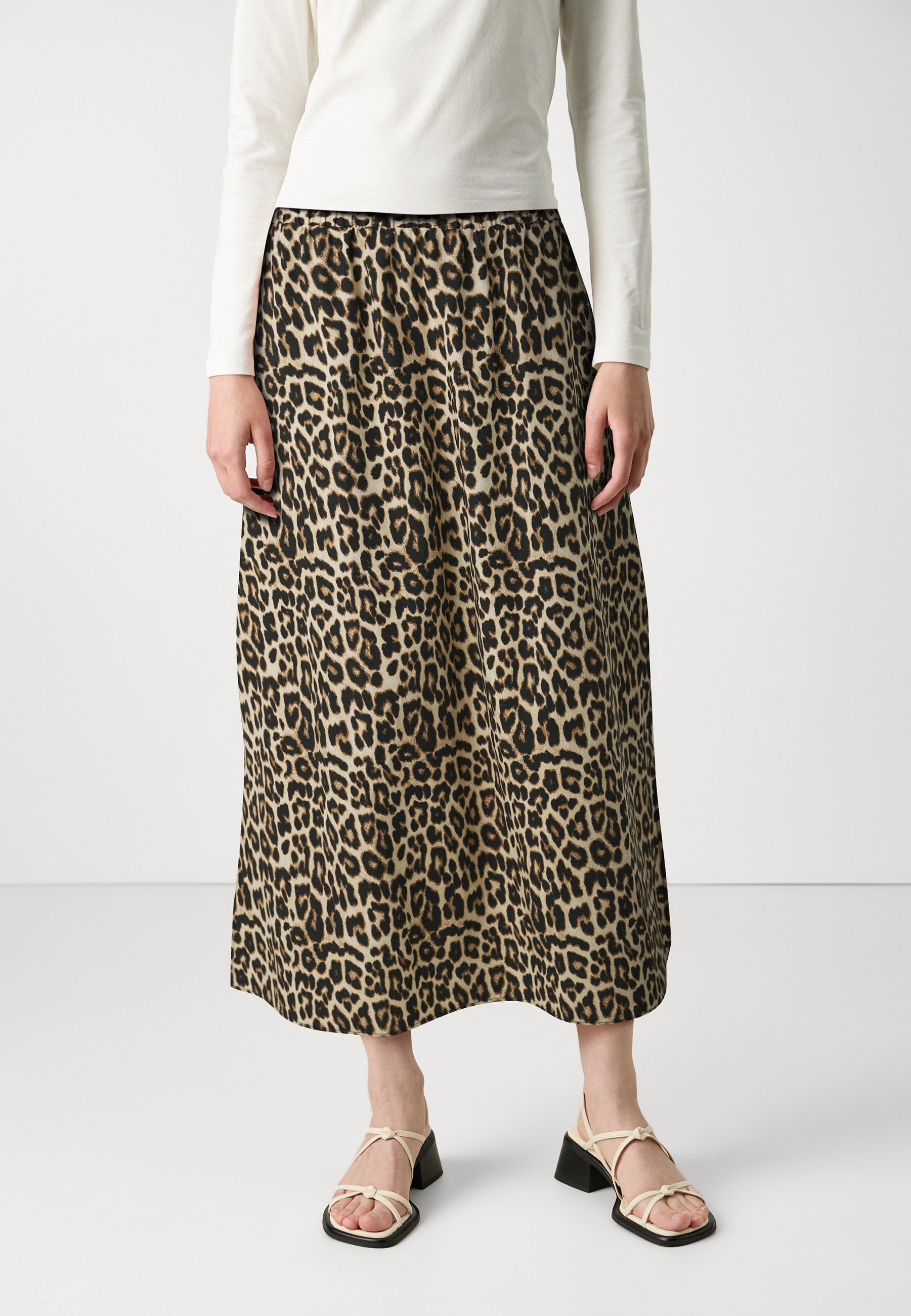 ONLCLARA MIDI SKIRT Media 3