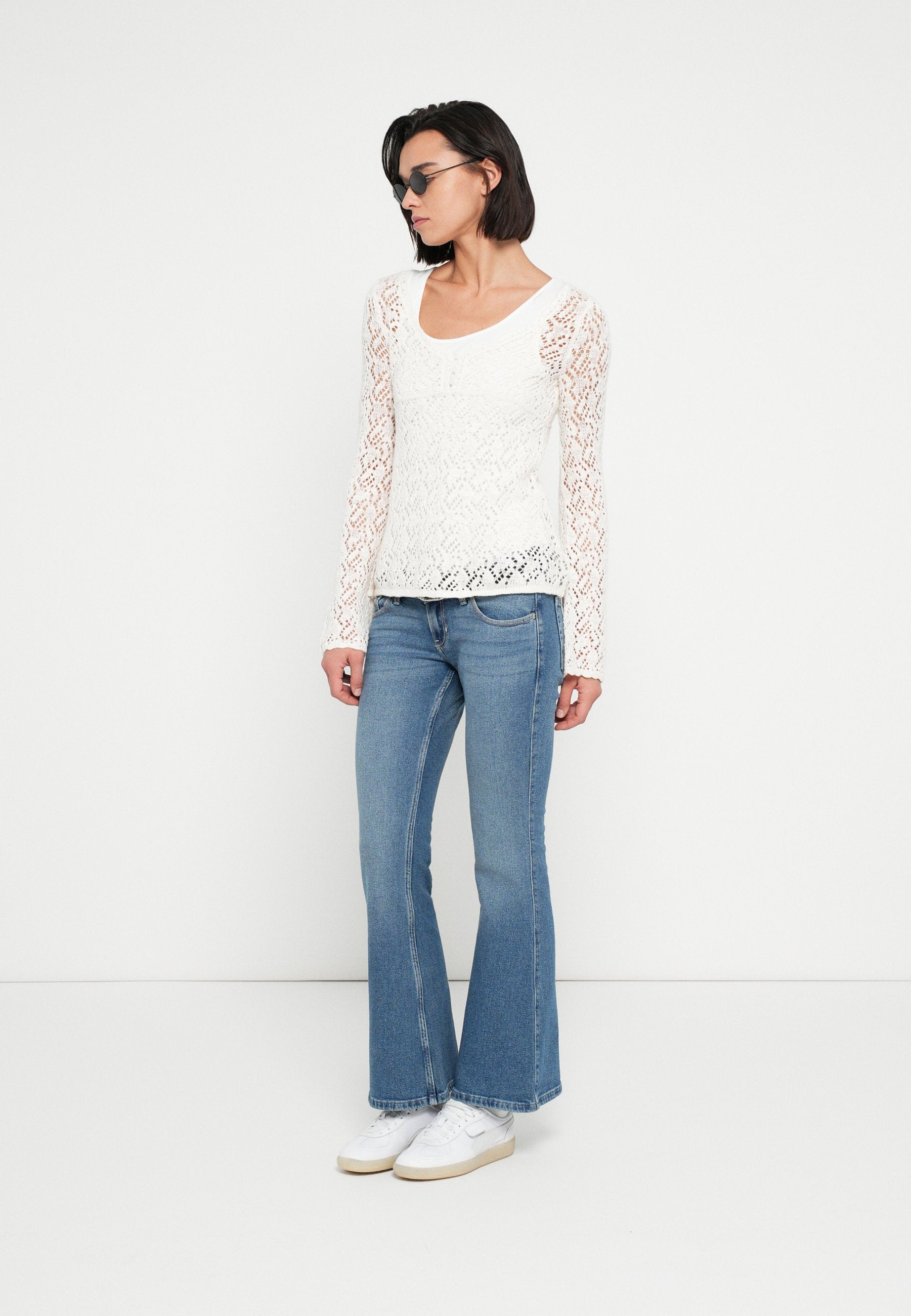 Hollister Co. BOHO STARSKY