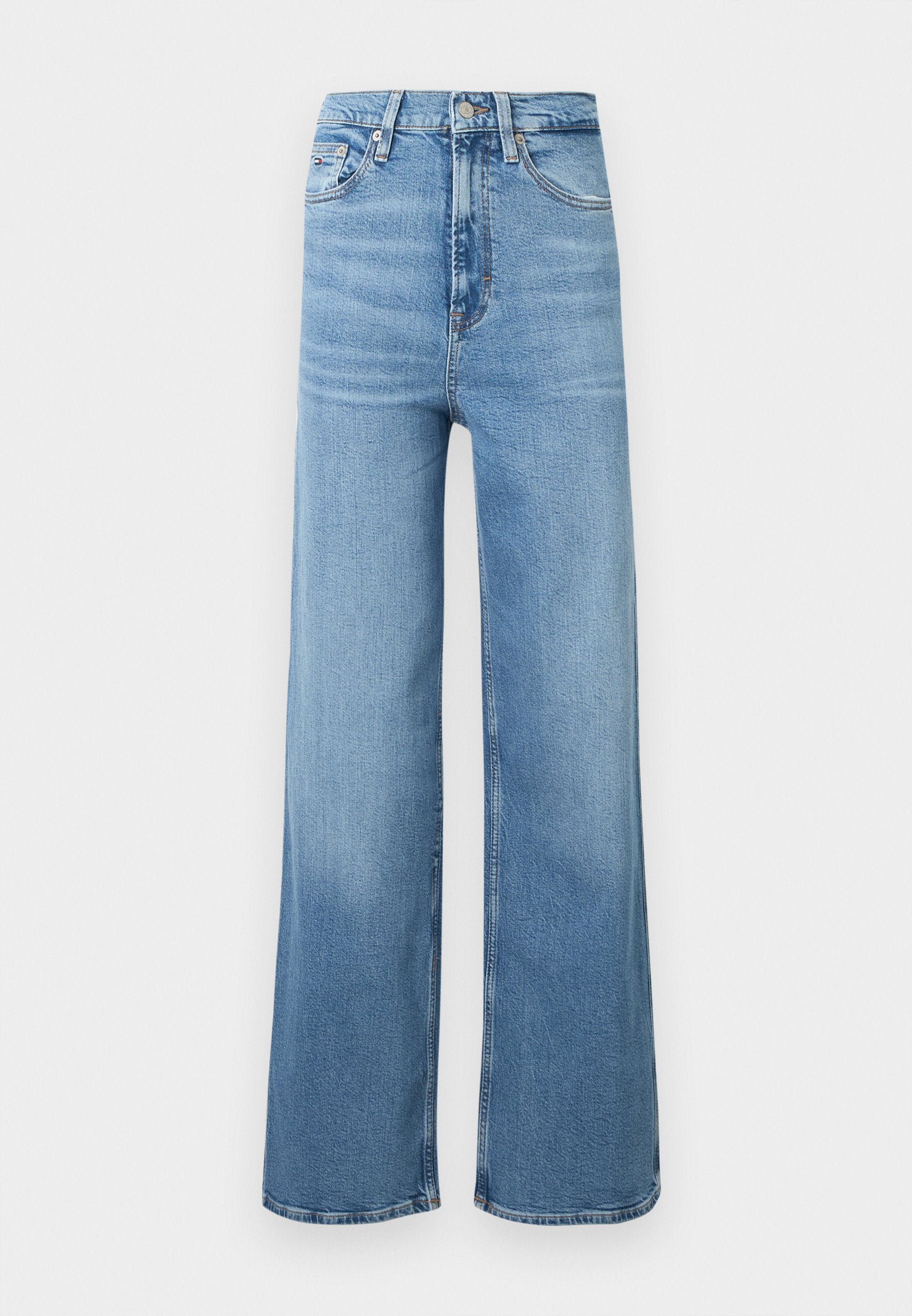 Hochgeschnittene, weit geschnittene Jeans aus hellblauem Denim mit einem dezenten Verblassen. Verfügt über ein traditionelles Fünf-Taschen-Design und kontrastierende Nähte.