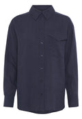 Marineblaues Button-Down-Hemd aus Leinen mit langen Ärmeln, einem klassischen Kragen und einer Brusttasche, mit einer schlichten Textur und normaler Passform.