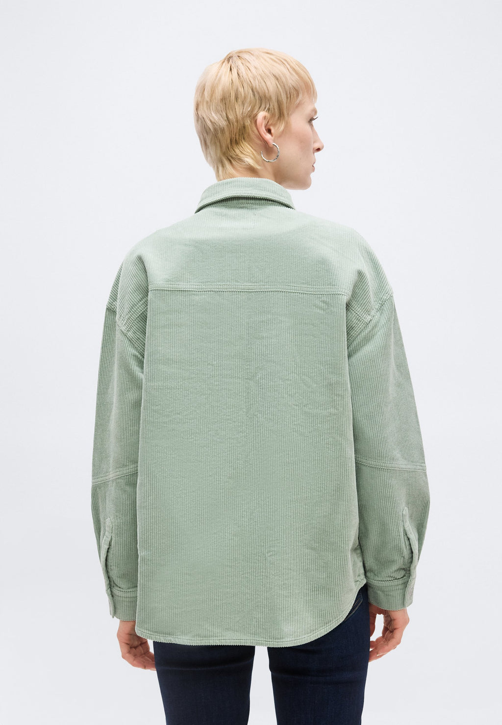 ONLTIGGY SHACKET Media 4