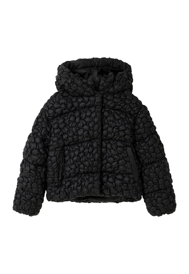 TEXTURED QUILTED Media 1