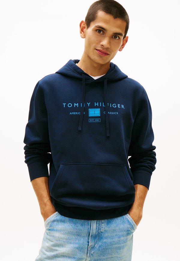 Tommy Hilfiger LOGO TERRY DRAWSTRING HOODY - Hoodie - desert sky