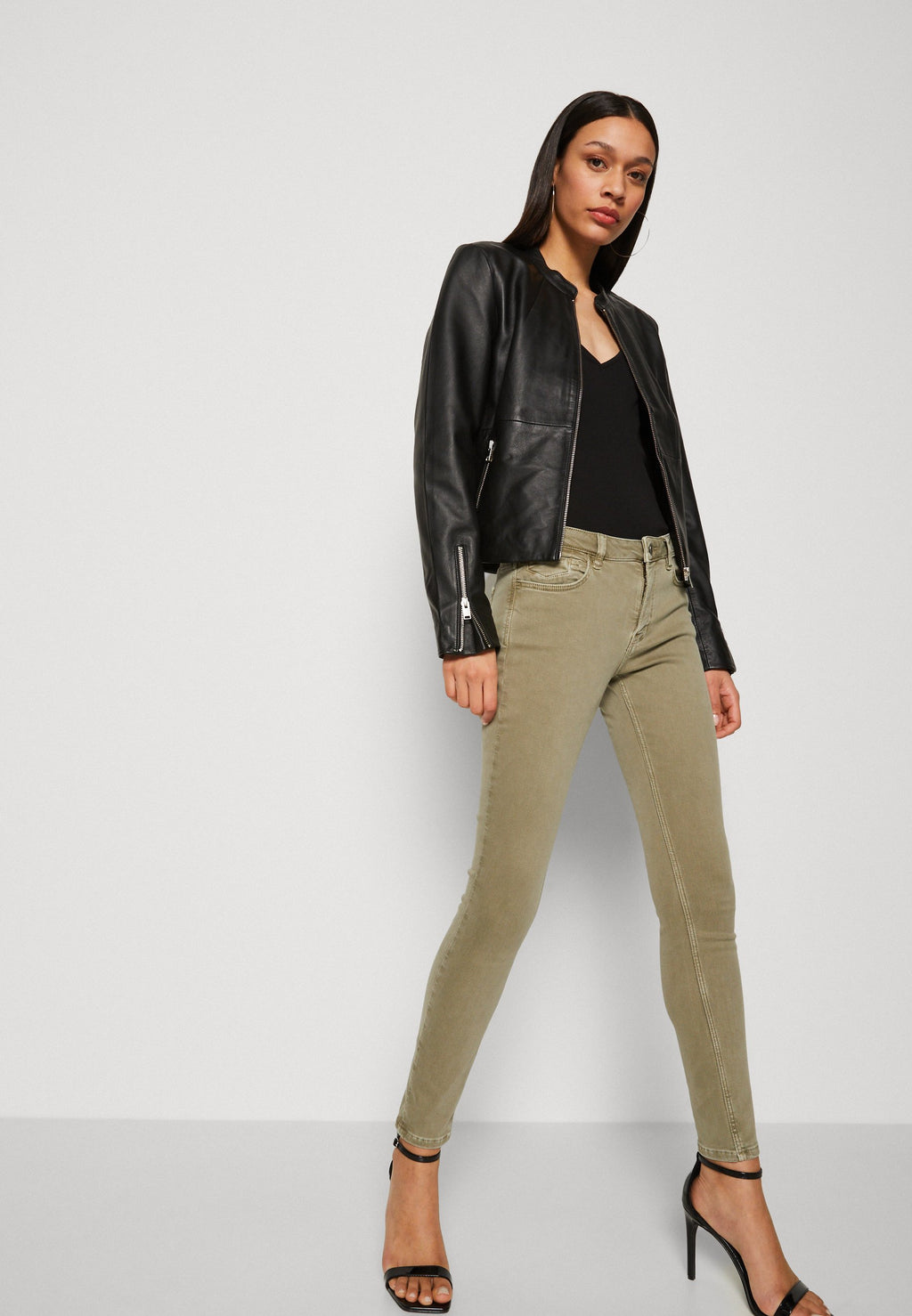 Esprit Jeans Skinny Fit Media 5