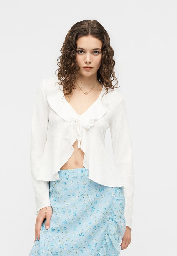 Vero Moda Petite VMGELINA FLOUNCE  - Blouse - snow white
