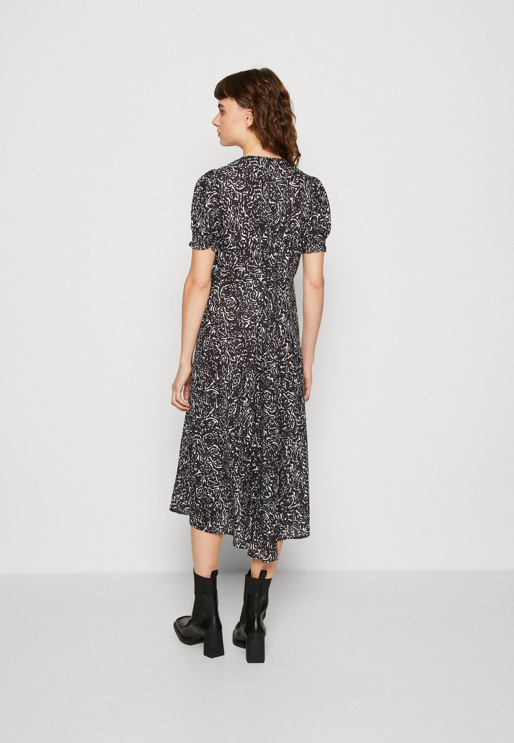 Replay DRESS