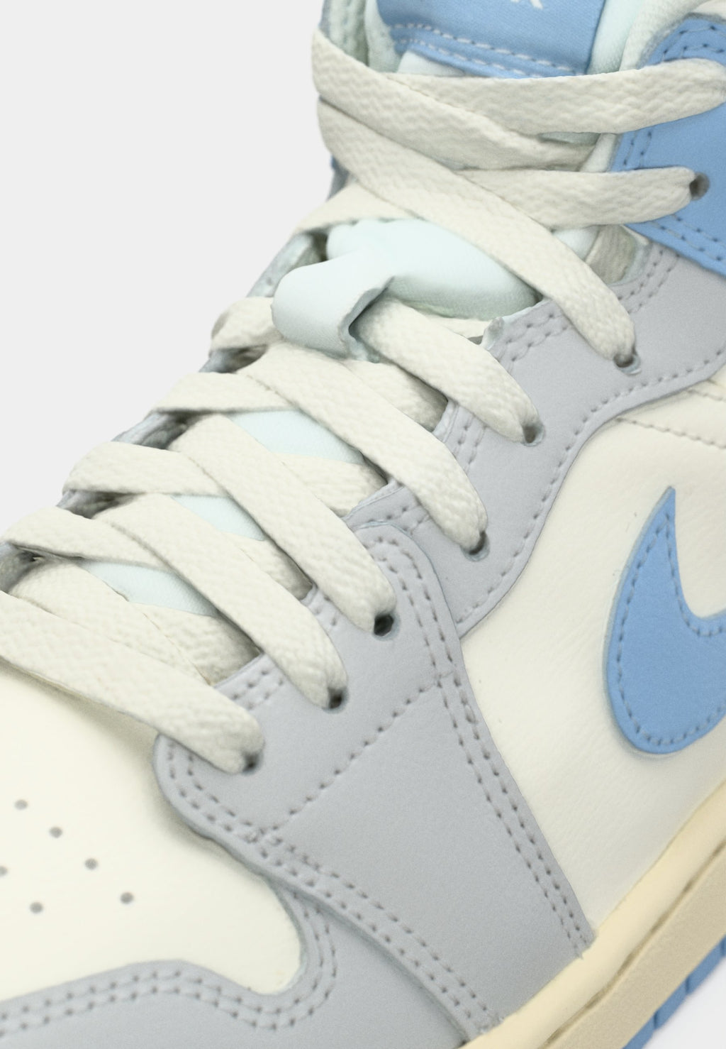 Jordan AIR JORDAN 1 MID