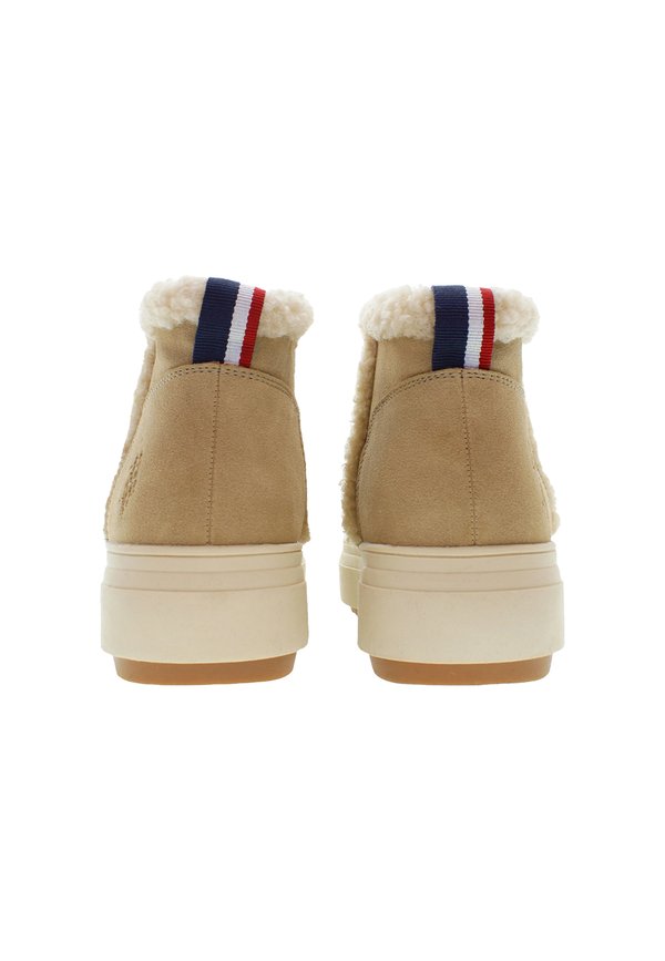U.S. Polo Assn.