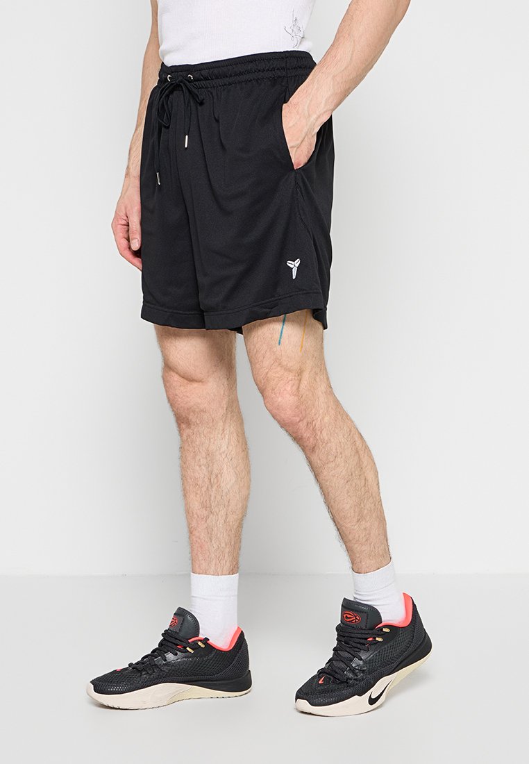 Nike Performance