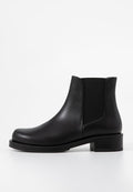 Stuart Weitzman