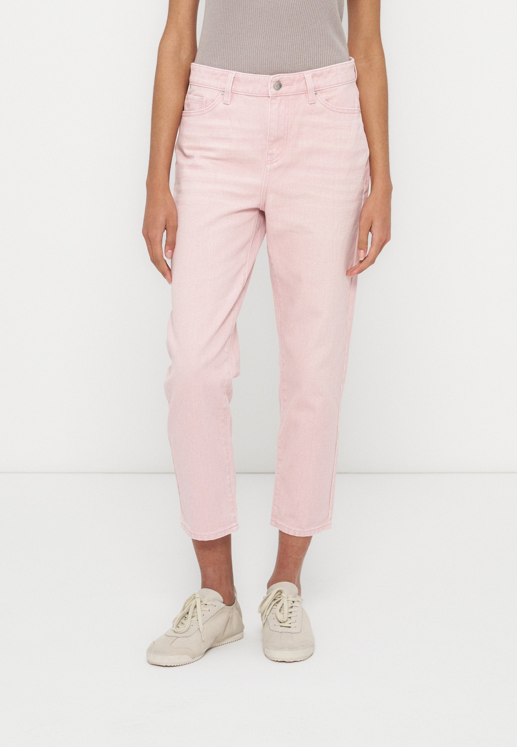 Armani Exchange Jeans Tapered Fit Media 1