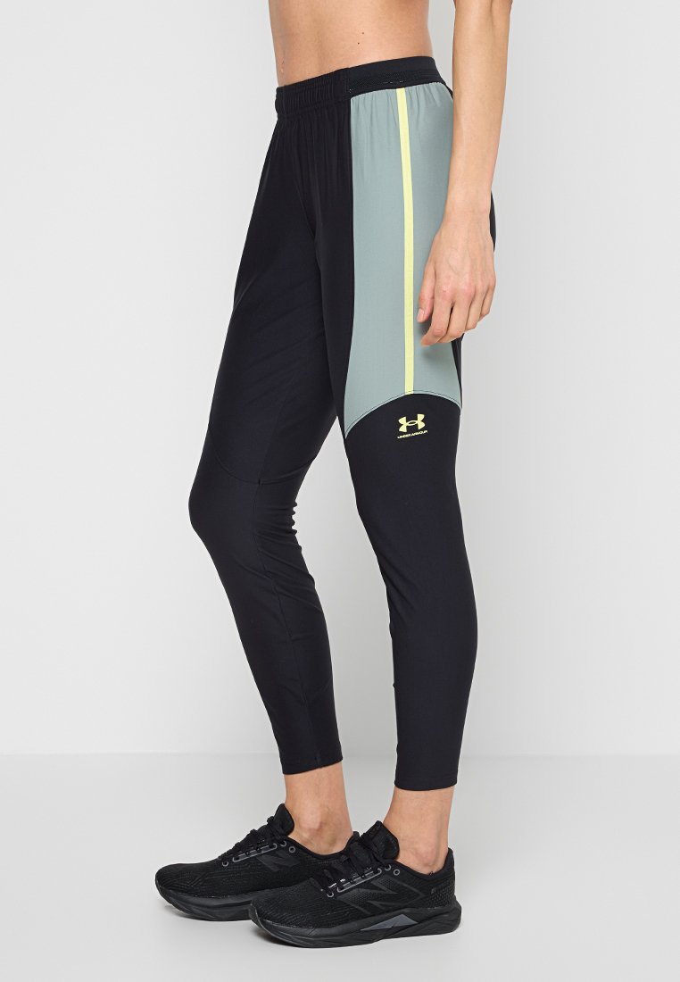 Under Armour CHALLENGER