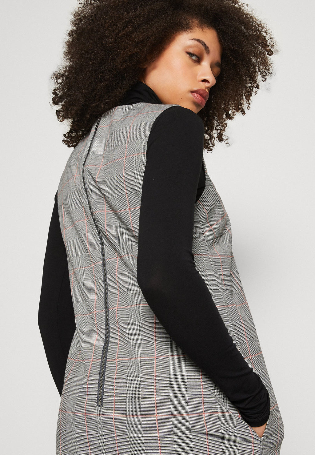 SHIFT DRESS Media 7