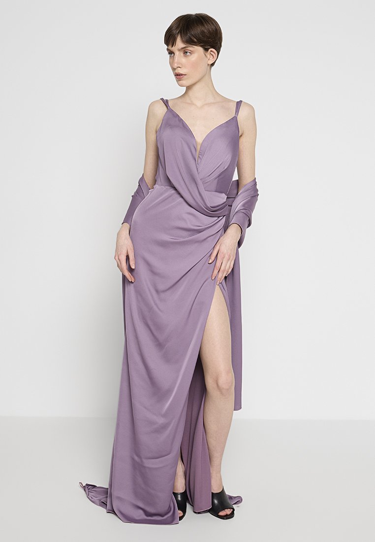 Pronovias SET