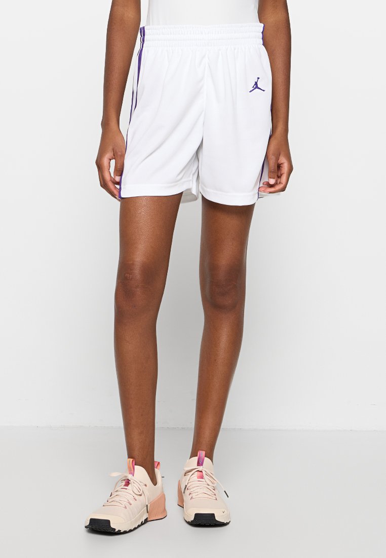 Nike Performance