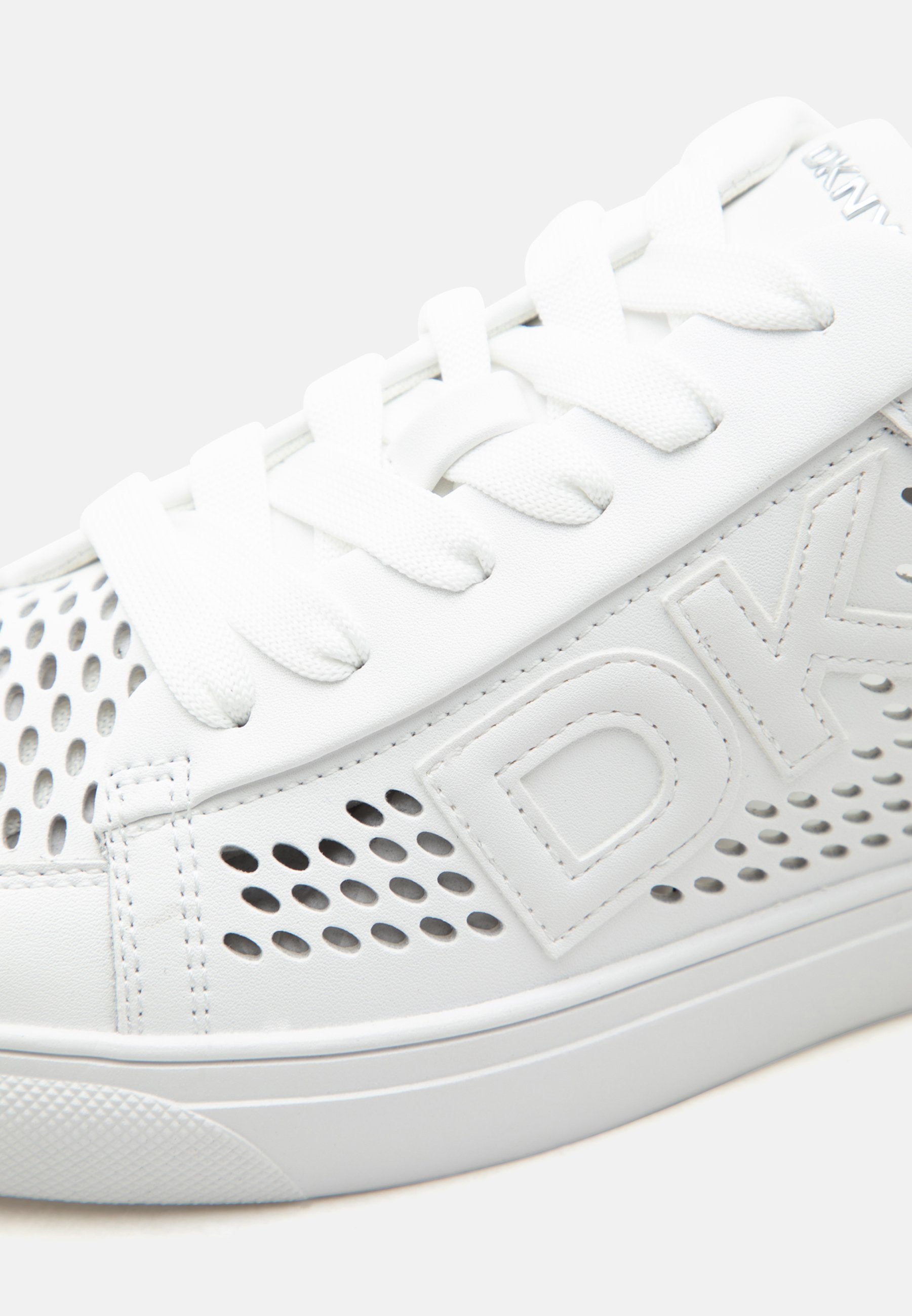 DKNY ABENI LACE UP