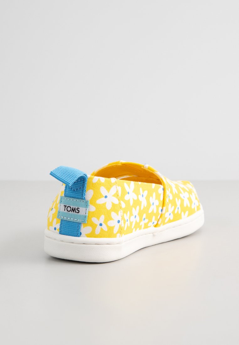 TOMS ALPARGATA