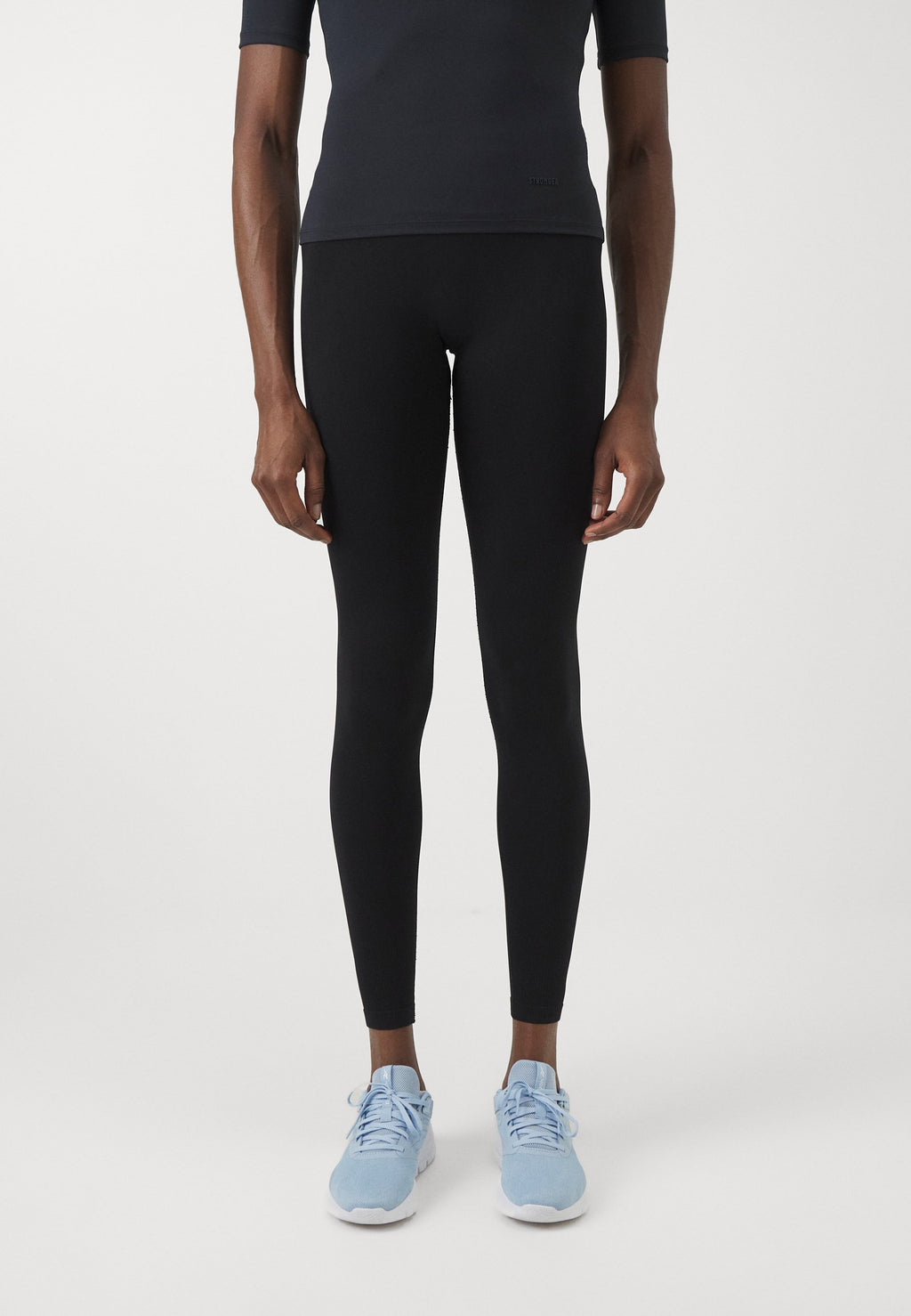 Stronger SEAMLESS CONTOUR SCRUNCH LEGGINGS