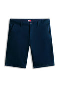 Marineblaue Freizeithosen mit Fronttaschen, Gürtelschlaufen, Knopfverschluss und Tommy Jeans Logoetikett am Bund.