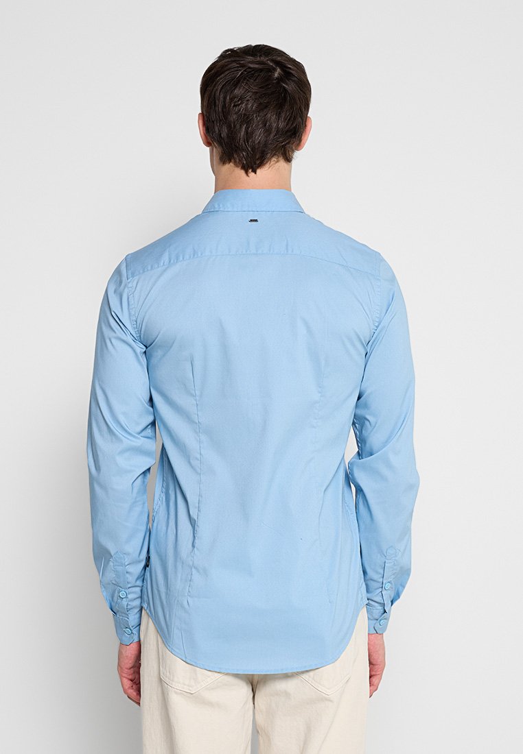 Petrol Industries SLIM FIT