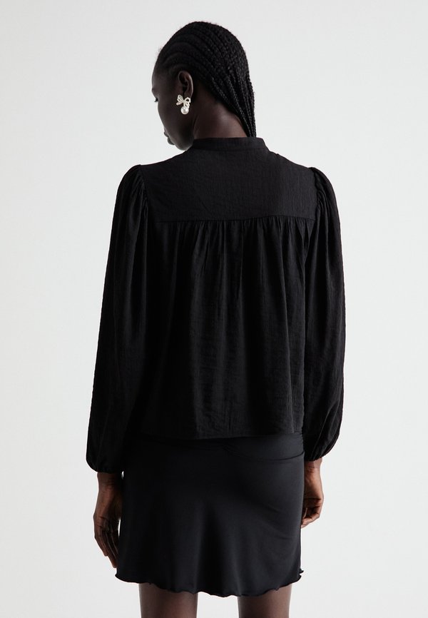 Selected SLFKATERINE TIE