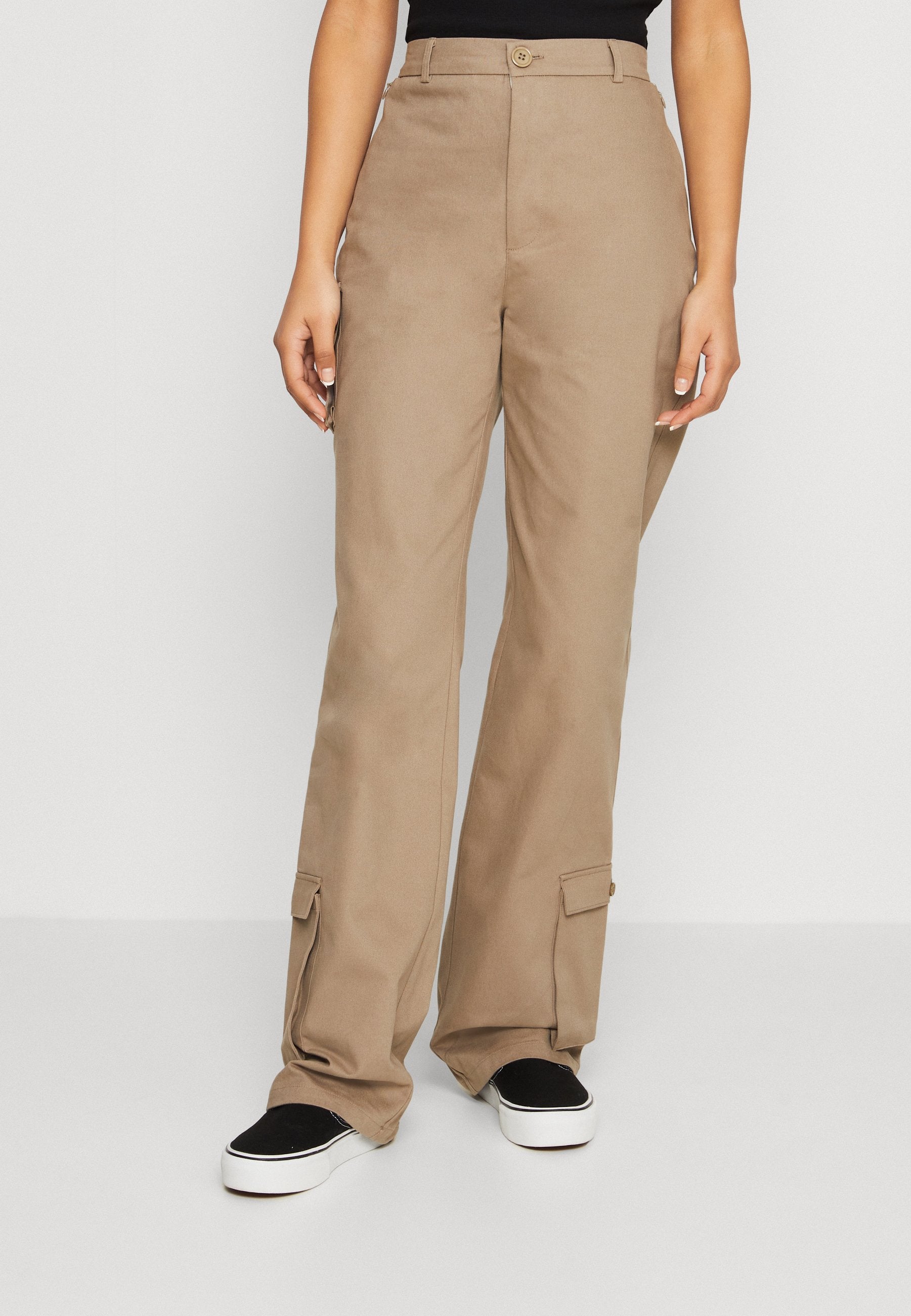 Nicki Studios STRAIGHT POCKET PANTS
