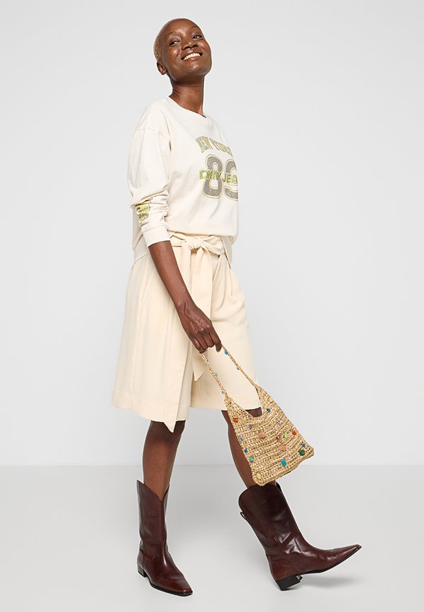DKNY