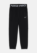 Schwarze Sporthose mit elastischem Bund, beschriftet mit "NIKE PRO", Seitentaschen, weißem Nike-Swoosh am Oberschenkel und elastischen Bündchen an den Knöcheln.