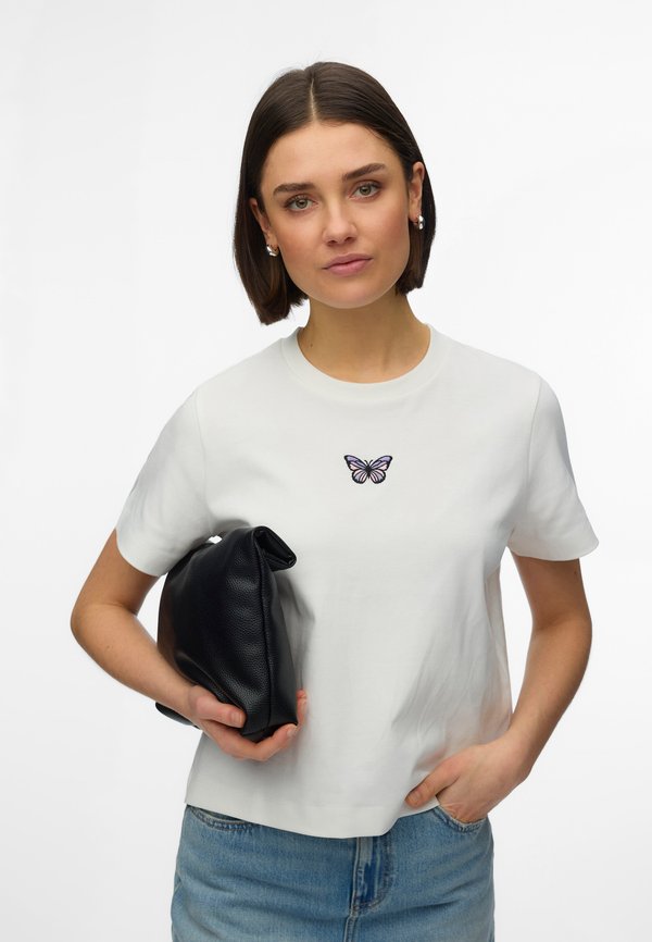 Vero Moda VMSARA METTE SS TOP BOX JRS NOOS - Print T-shirt - snow white