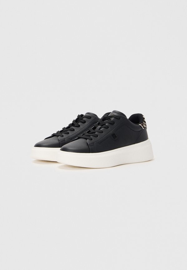 Tommy Hilfiger SNOW LEOPARD HEEL LEATHER PLATFORM TRAINERS