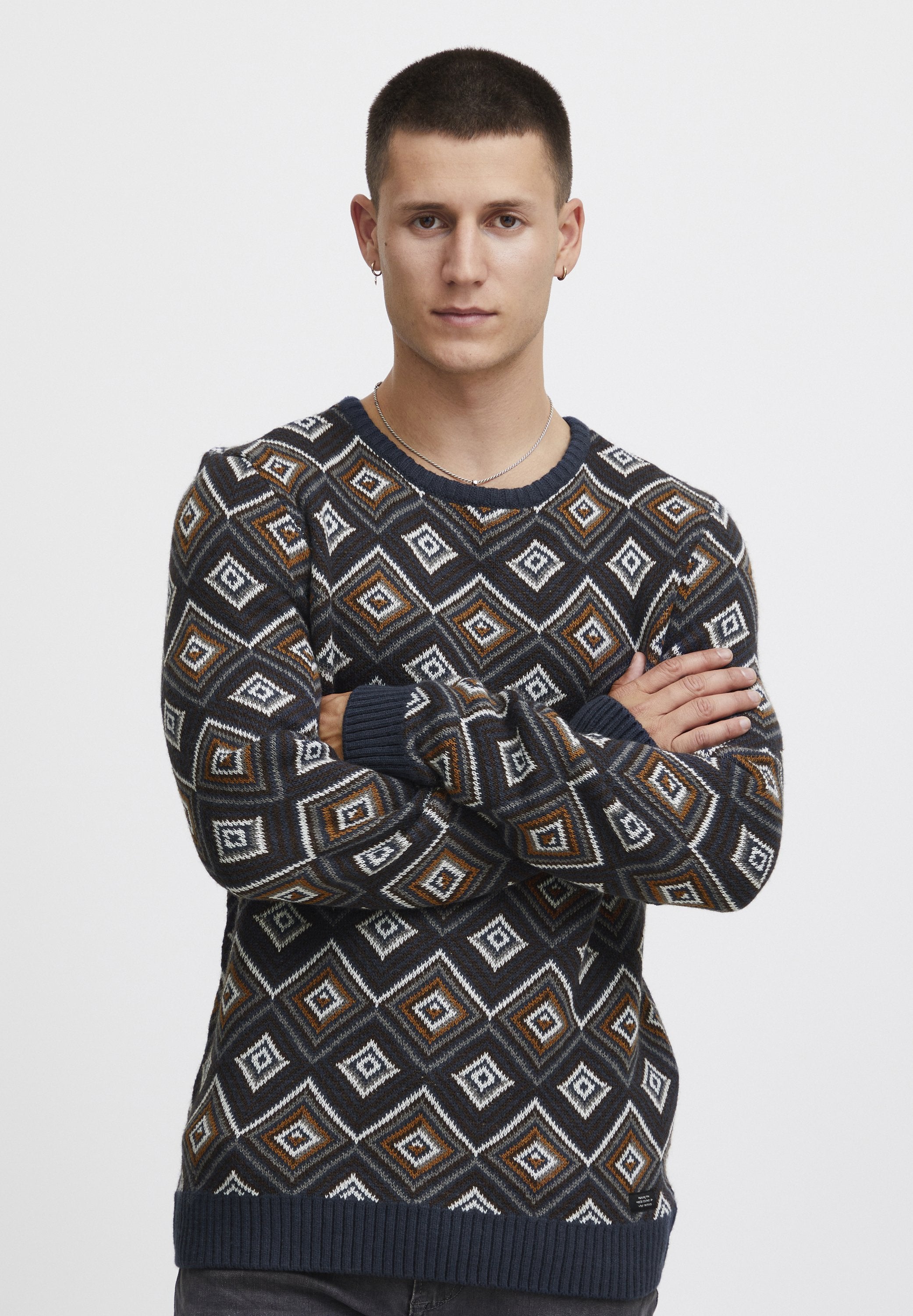 BHPULLOVER Media 3