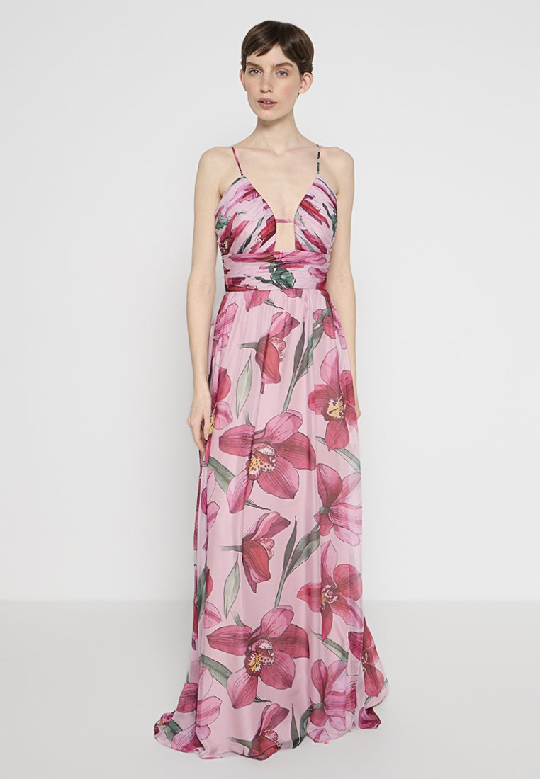 Pronovias