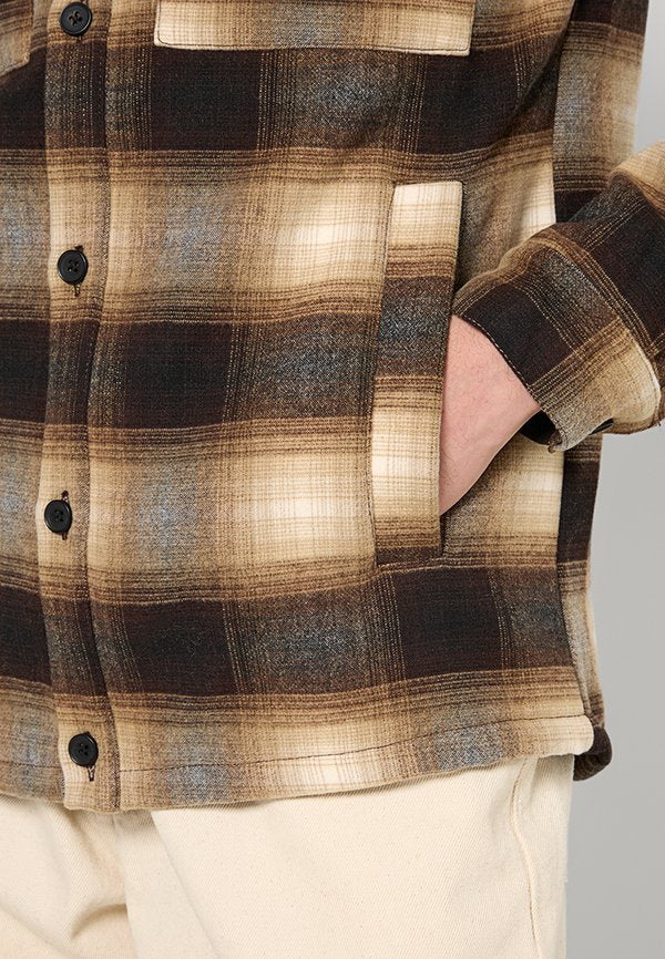 REVOLUTION REGULAR FIT