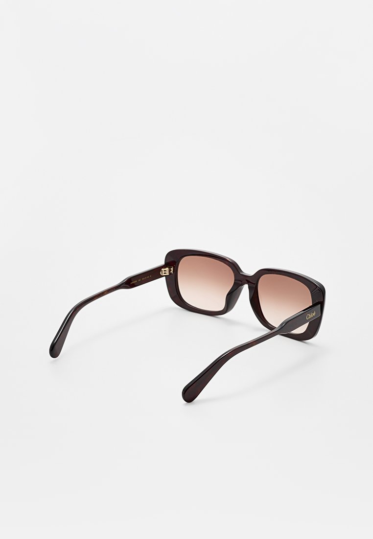 CHLOÉ