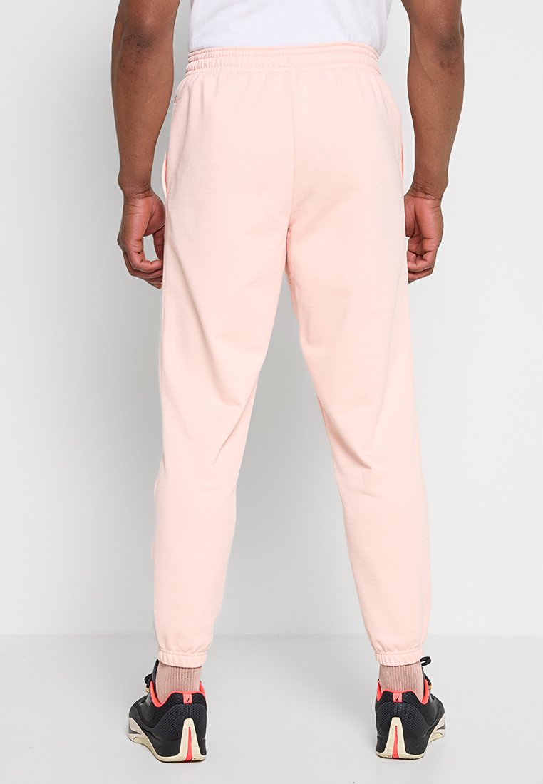Nike Performance