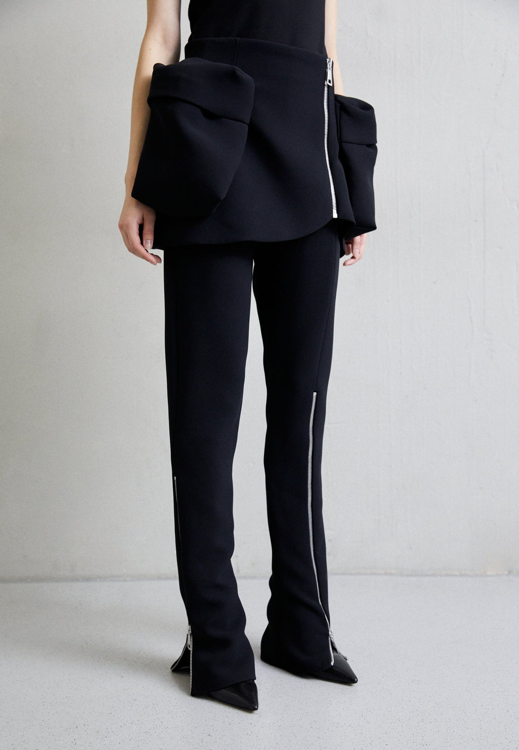 A.W.A.K.E. MODE BASQUE PANTS WITH ZIPS AND LARGE POCKETS