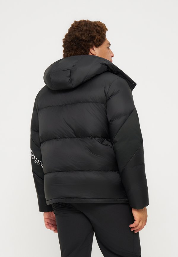 EA7 Emporio Armani