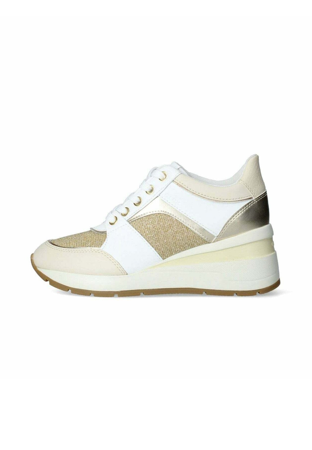 Weiße und goldene Sportsneaker mit einem strukturierten goldenen Einsatz, glatten weißen Lederakzenten, runder Zehenform, flacher Gummisohle und Schnürdesign.