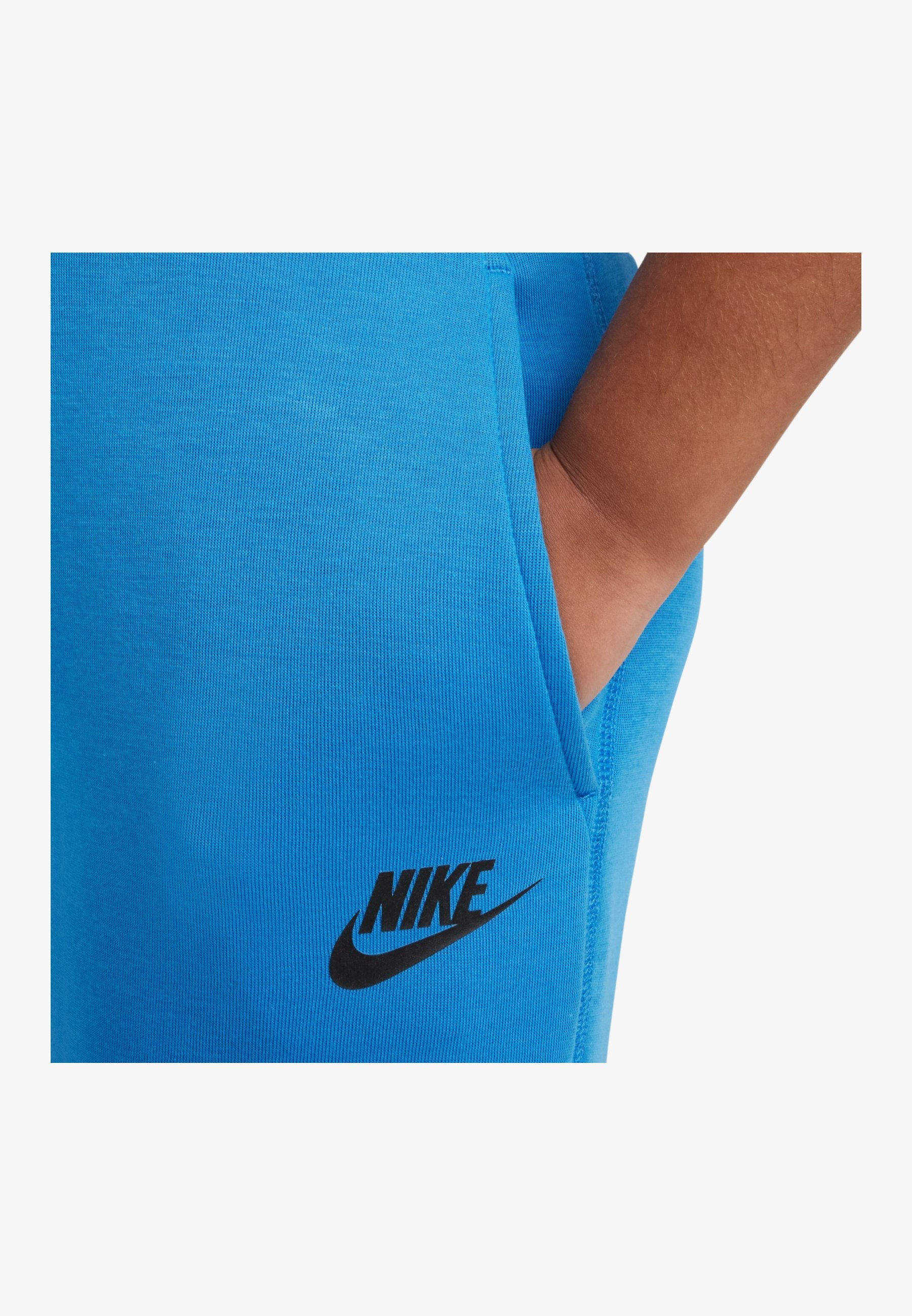 Nike Sportswear TECH UNISEX SET
