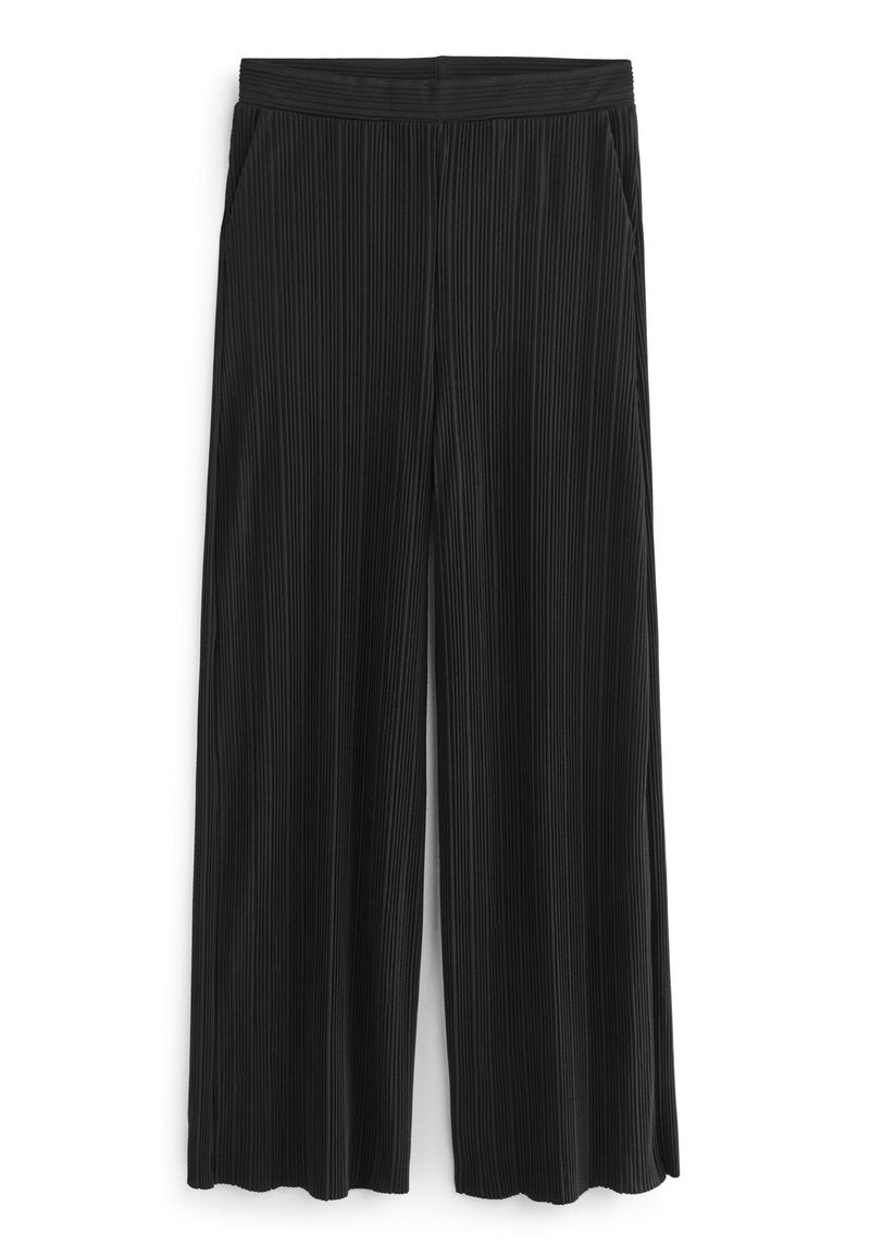 Schwarze weite Hosen mit vertikal gerippter Textur und elastischem Bund, mit Seitentaschen.