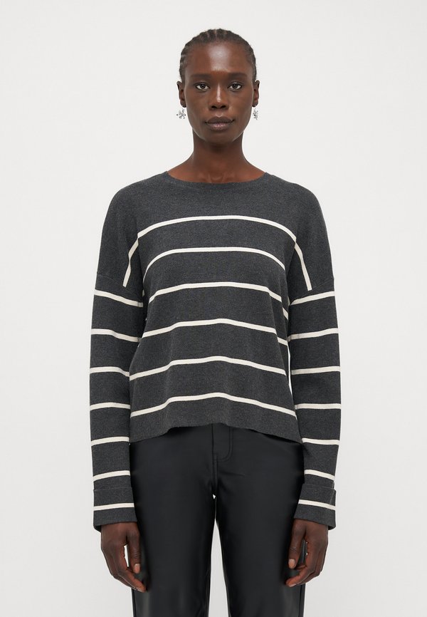 ONLY Tall ONLAMY O NECK