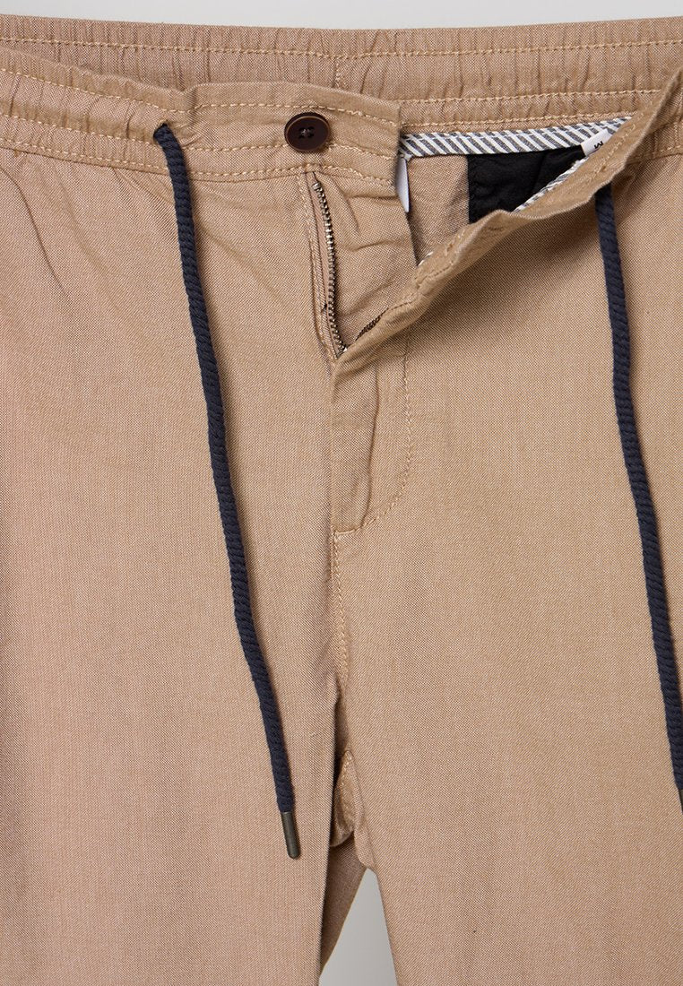 REGULAR FIT Media 4