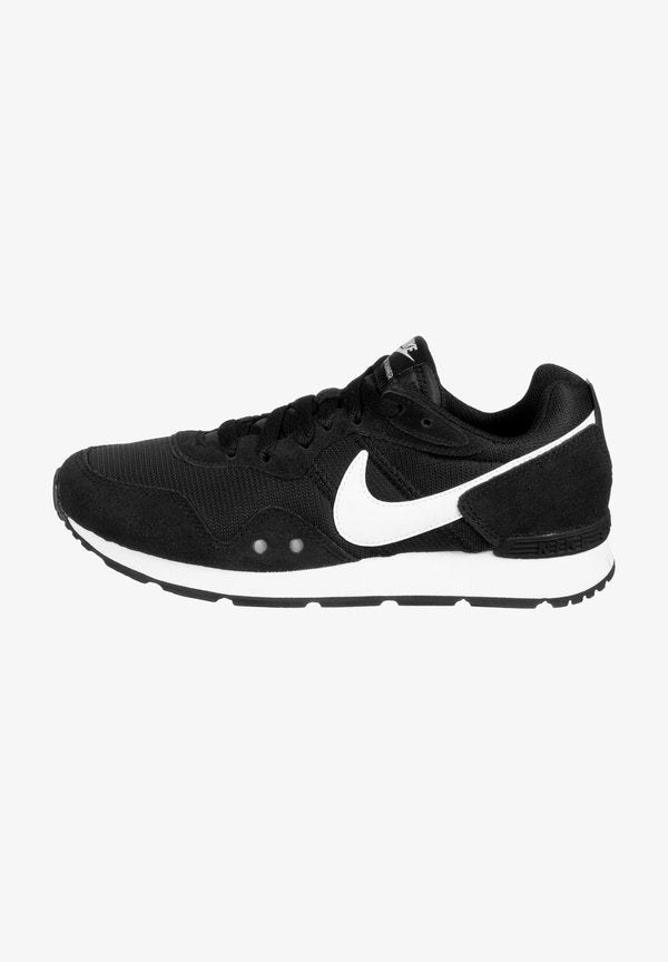 Nike Sportswear WMNS NIKE VENTURE RUNNER - Trainers - black / white