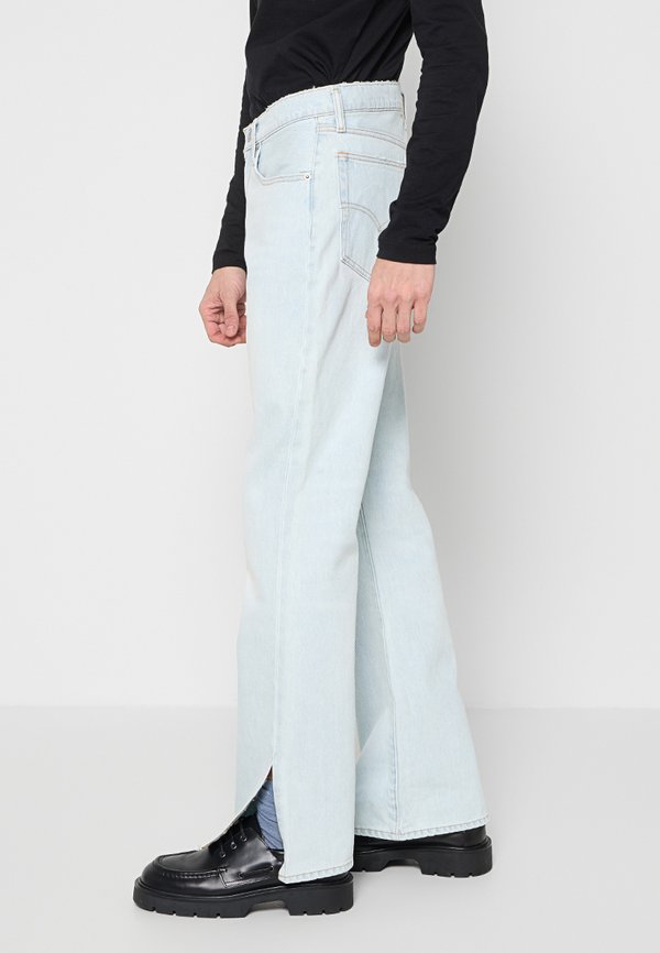 Levi's®