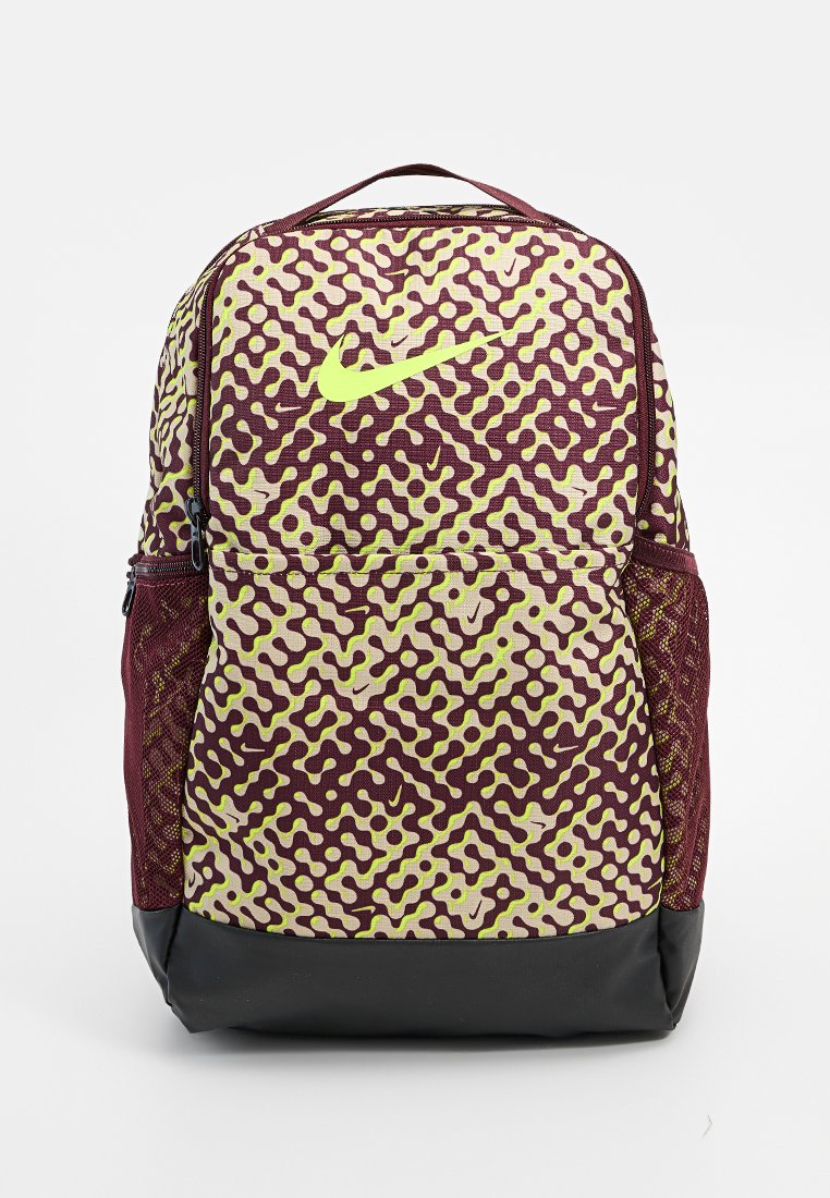 Nike Performance