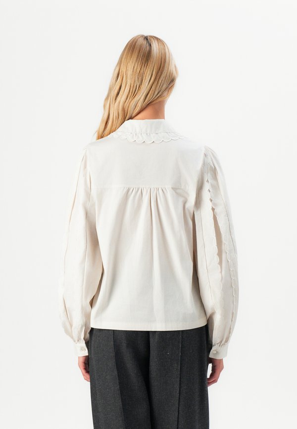 Object OBJHOPE IRA V-NECK