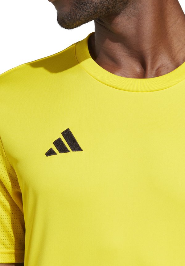 adidas Performance FUSSBALL TEAM TABELA 23 - Sports T-shirt - gelbschwarz