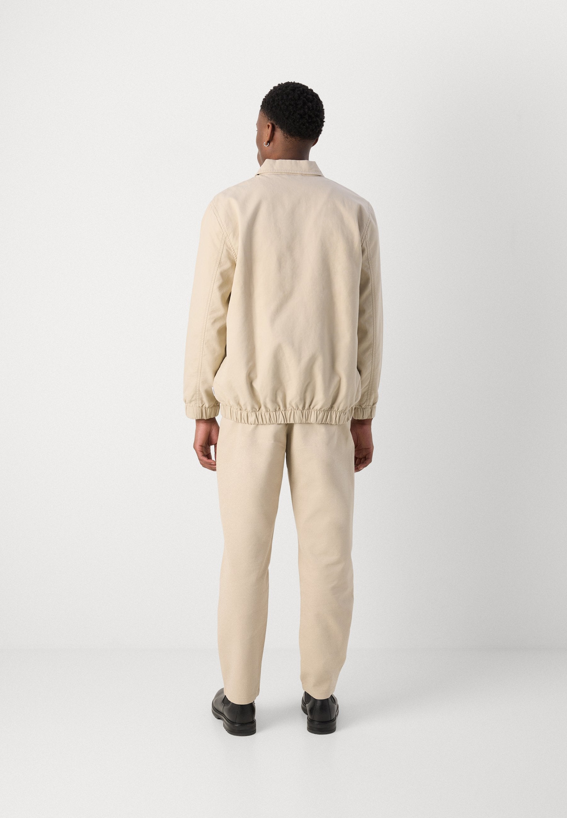 ZIP THROUGH OVERSHIRT Media 5