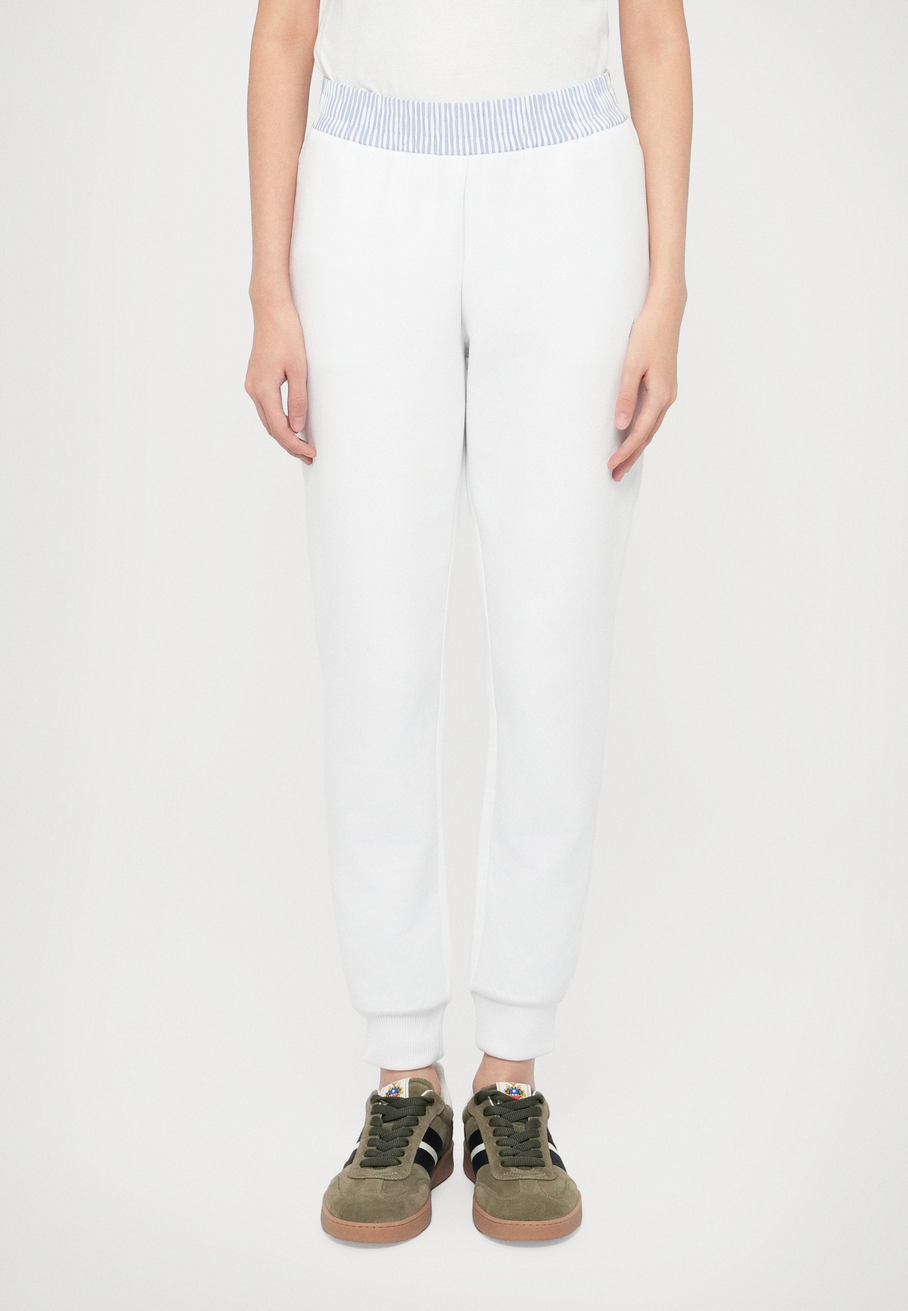 TROUSER Media 3
